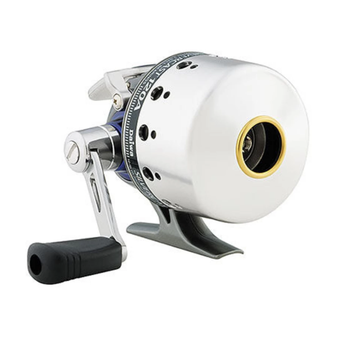 Fishin' World Reels Daiwa Silvercast Spincast Reel 1 Fishin' World Reels Daiwa Silvercast Spincast Reel